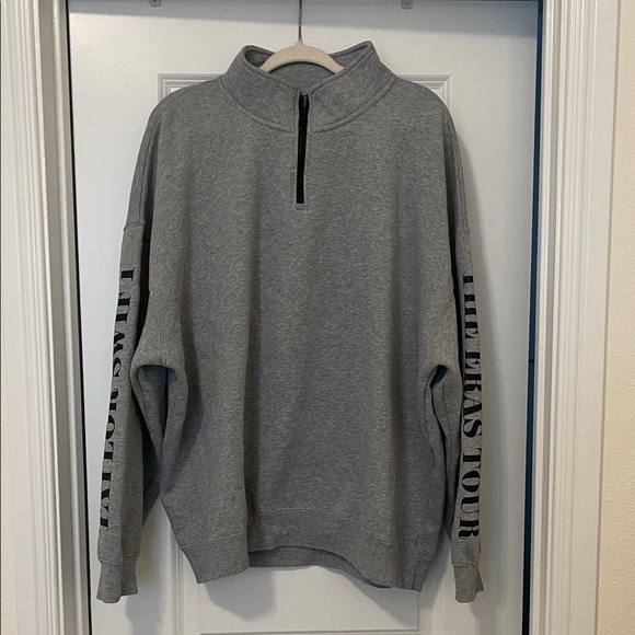 EUC! Taylor Swift Eras Tour Merch Sweatshirt, Size XXL - Picture 5 of 8
